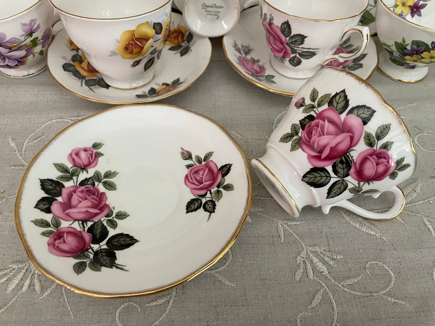 Vintage Salisbury Tea Cup & Saucer Set