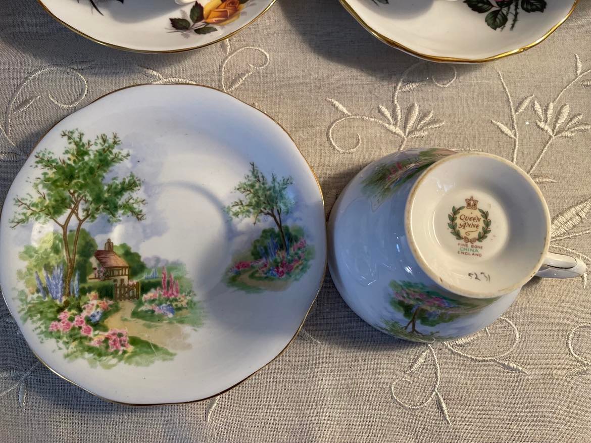 Queen Anne Tudor Cottage Bone China England Teacup & Saucer Set