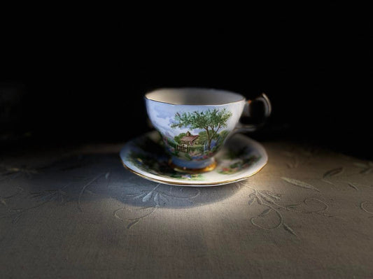 Queen Anne Tudor Cottage Bone China England Teacup & Saucer Set