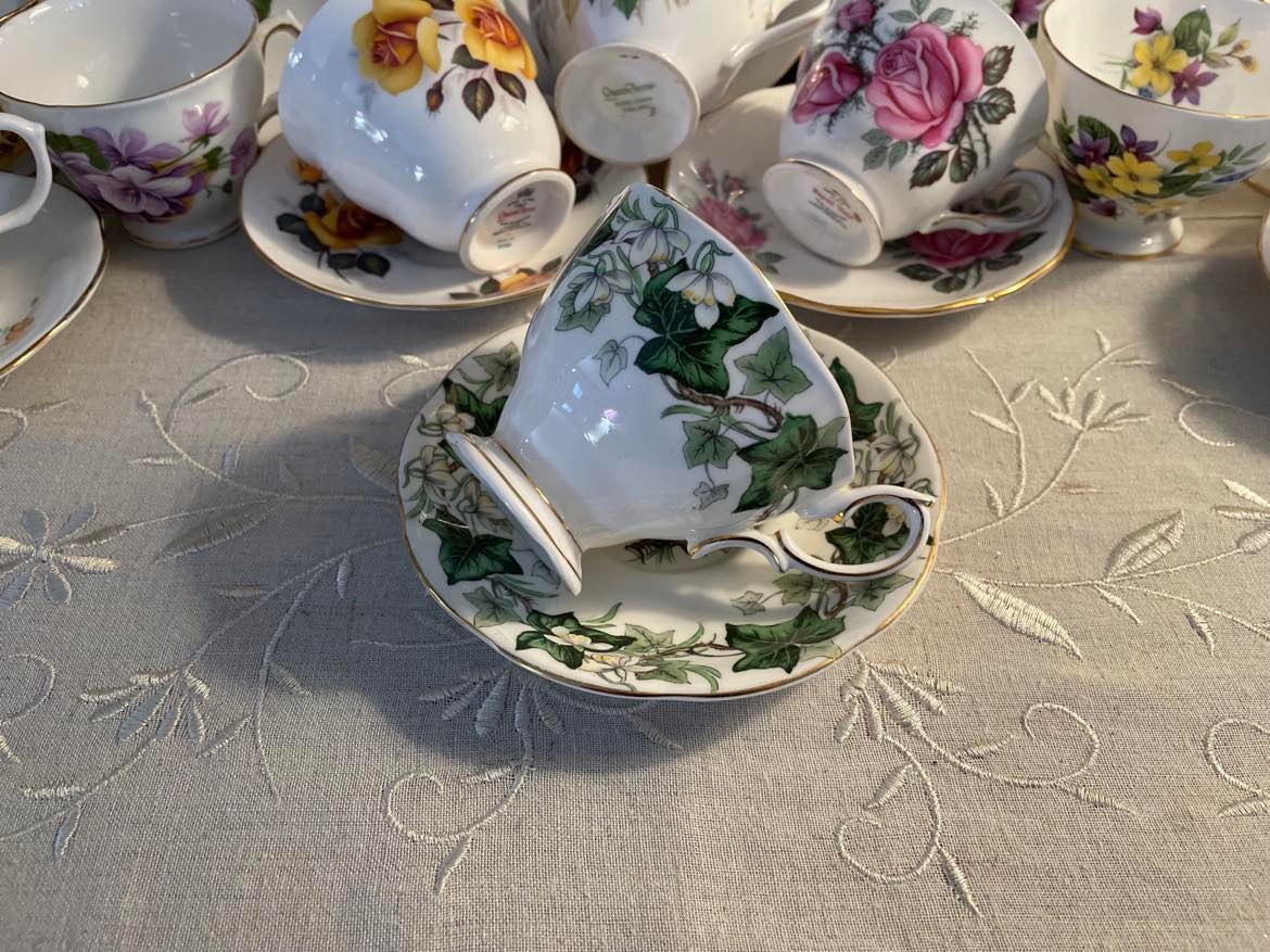 Royal Albert Bone China Made in England Tea Cup & Saucer Set